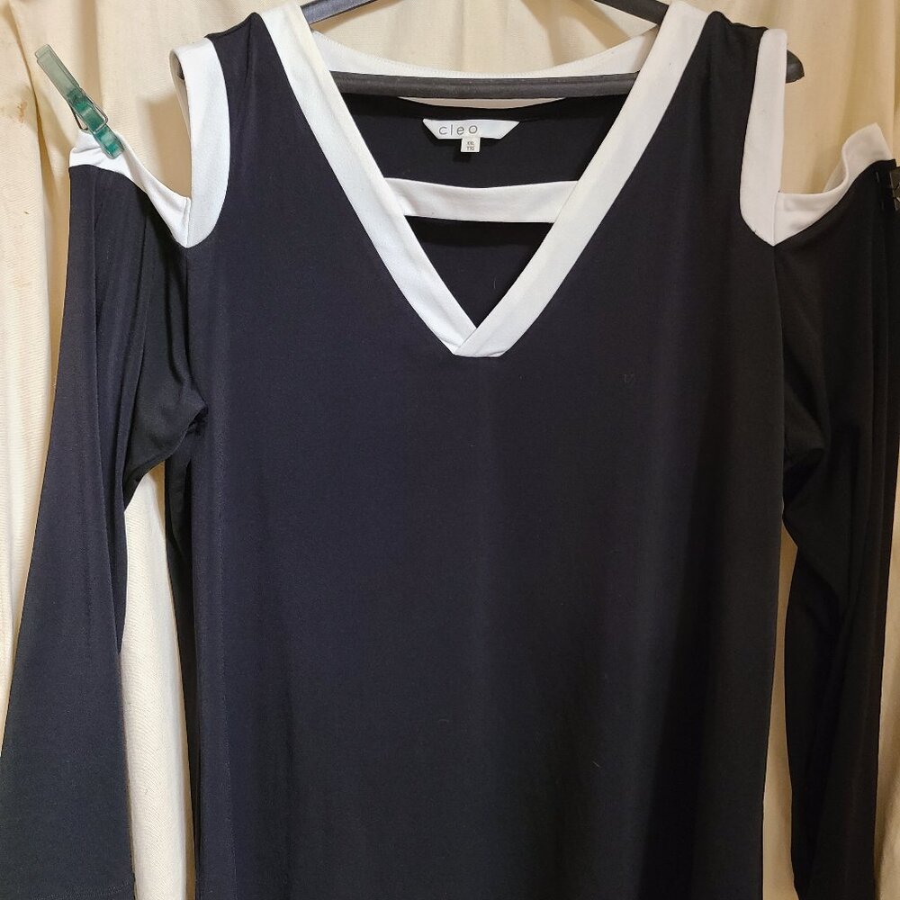 Cleos, cold shoulder top, long sleeved, black and white, Plus size